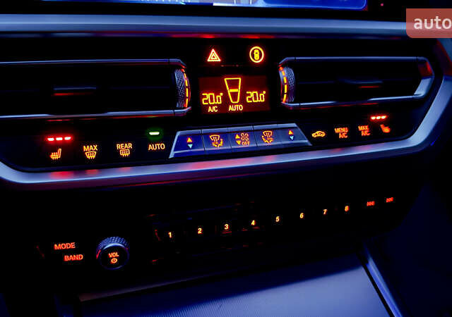 Серый БМВ 3 Серия, объемом двигателя 2 л и пробегом 91 тыс. км за 31000 $, фото 43 на Automoto.ua