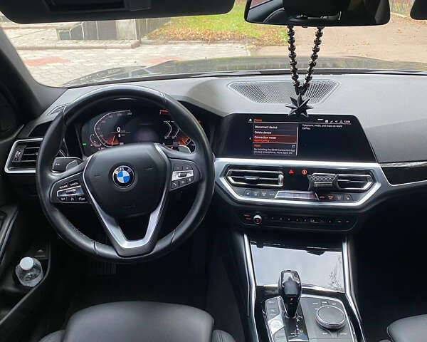 БМВ 3 Серия 2019 в Киеве на Automoto.ua Серый БМВ 3 Серия, объемом двигателя 2 л и пробегом 101 тыс. км за 28500 $, фото 15 на Automoto.ua