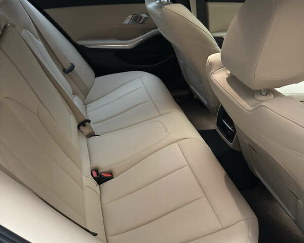 Серый БМВ 3 Серия, объемом двигателя 2 л и пробегом 58 тыс. км за 27000 $, фото 17 на Automoto.ua