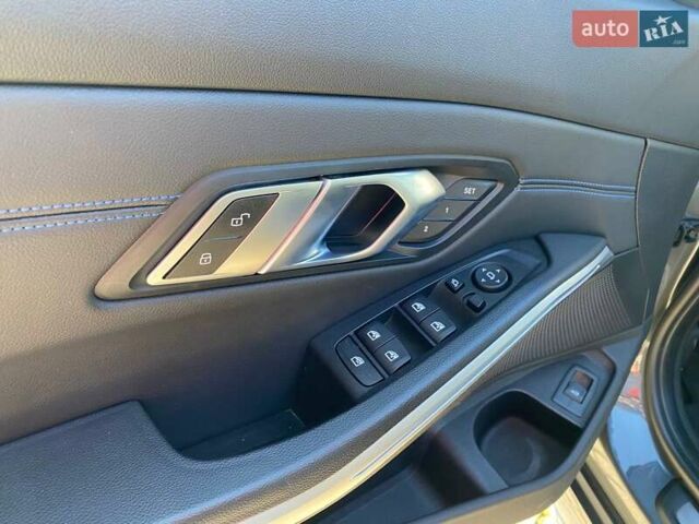 Сірий БМВ 3 Серія, об'ємом двигуна 2 л та пробігом 102 тис. км за 29600 $, фото 12 на Automoto.ua