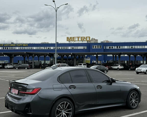 Серый БМВ 3 Серия, объемом двигателя 2 л и пробегом 112 тыс. км за 28300 $, фото 8 на Automoto.ua