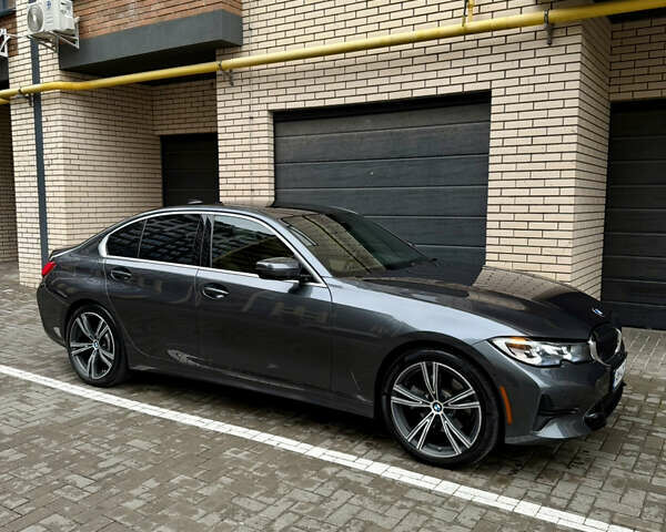 Серый БМВ 3 Серия, объемом двигателя 2 л и пробегом 58 тыс. км за 27000 $, фото 3 на Automoto.ua