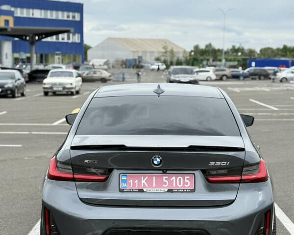 Серый БМВ 3 Серия, объемом двигателя 2 л и пробегом 112 тыс. км за 28300 $, фото 4 на Automoto.ua