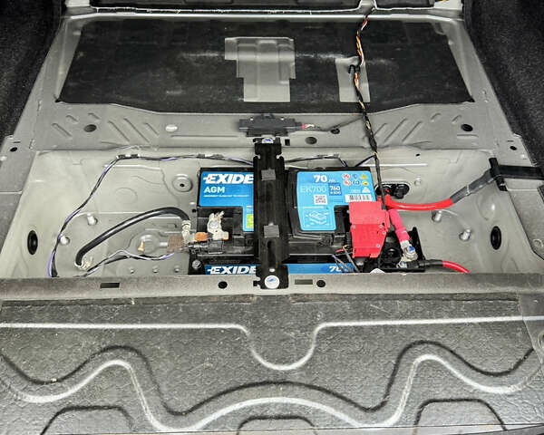 Серый БМВ 3 Серия, объемом двигателя 2 л и пробегом 175 тыс. км за 23900 $, фото 27 на Automoto.ua