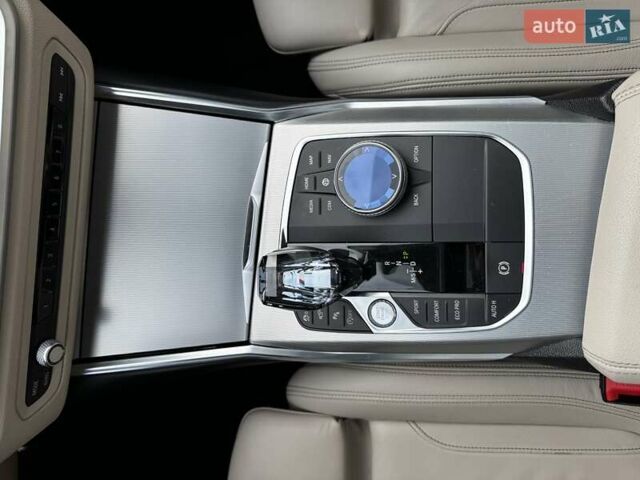 Серый БМВ 3 Серия, объемом двигателя 3 л и пробегом 105 тыс. км за 43900 $, фото 40 на Automoto.ua