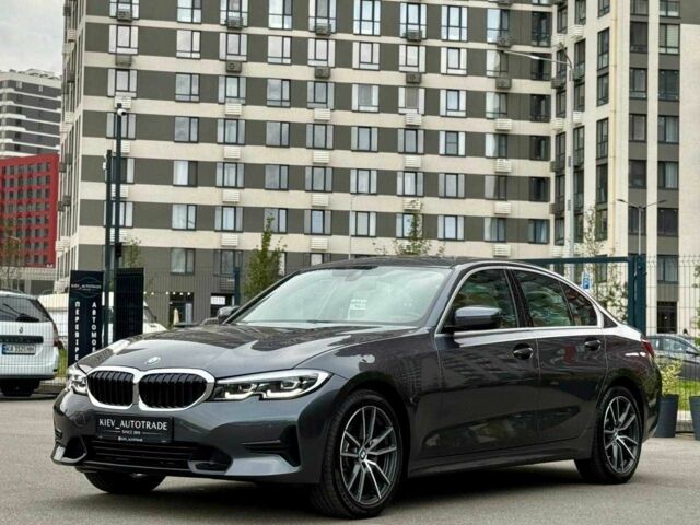 Серый БМВ 3 Серия, объемом двигателя 2 л и пробегом 106 тыс. км за 28950 $, фото 7 на Automoto.ua