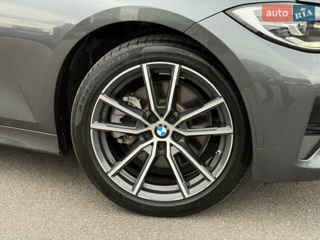 Серый БМВ 3 Серия, объемом двигателя 2 л и пробегом 106 тыс. км за 28950 $, фото 13 на Automoto.ua