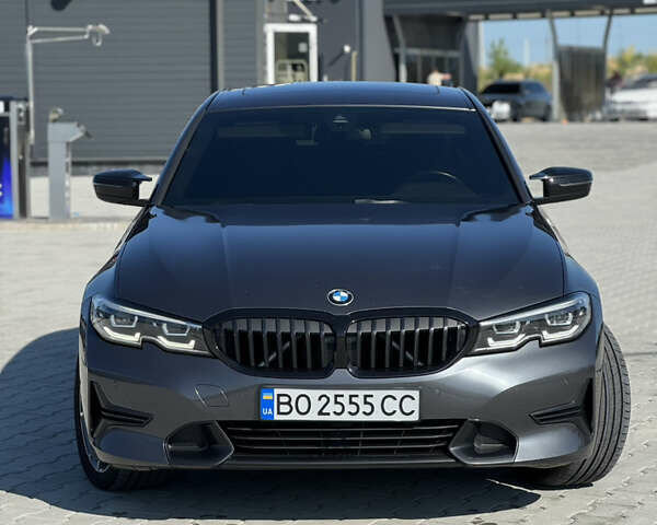 Серый БМВ 3 Серия, объемом двигателя 2 л и пробегом 107 тыс. км за 28500 $, фото 4 на Automoto.ua