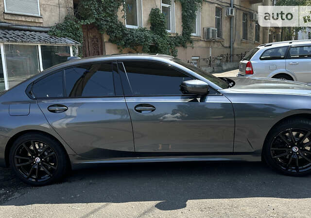 Серый БМВ 3 Серия, объемом двигателя 2 л и пробегом 104 тыс. км за 35500 $, фото 5 на Automoto.ua
