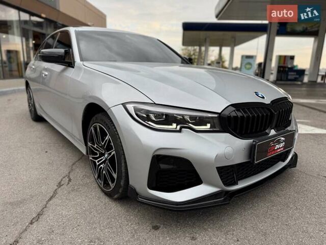 БМВ 3 Серия 2019 в Днепре (Днепропетровске) на Automoto.ua Серый БМВ 3 Серия, объемом двигателя 0 л и пробегом 79 тыс. км за 26800 $, фото 3 на Automoto.ua