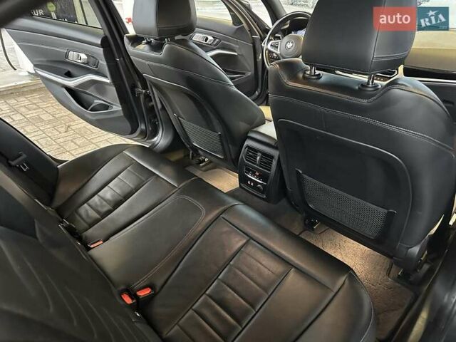 Серый БМВ 3 Серия, объемом двигателя 2 л и пробегом 47 тыс. км за 34000 $, фото 46 на Automoto.ua