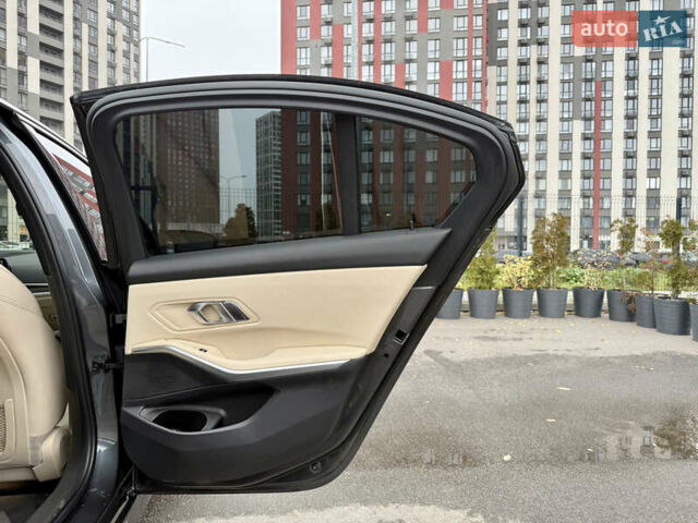 Серый БМВ 3 Серия, объемом двигателя 2 л и пробегом 106 тыс. км за 27900 $, фото 47 на Automoto.ua