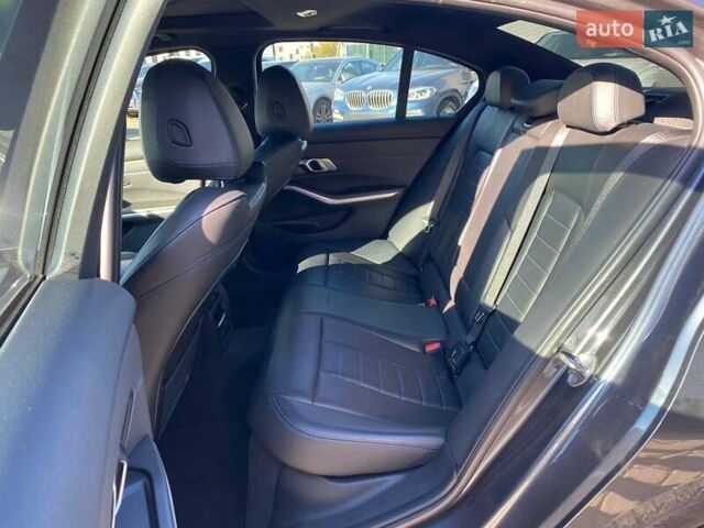 Сірий БМВ 3 Серія, об'ємом двигуна 2 л та пробігом 102 тис. км за 29600 $, фото 27 на Automoto.ua