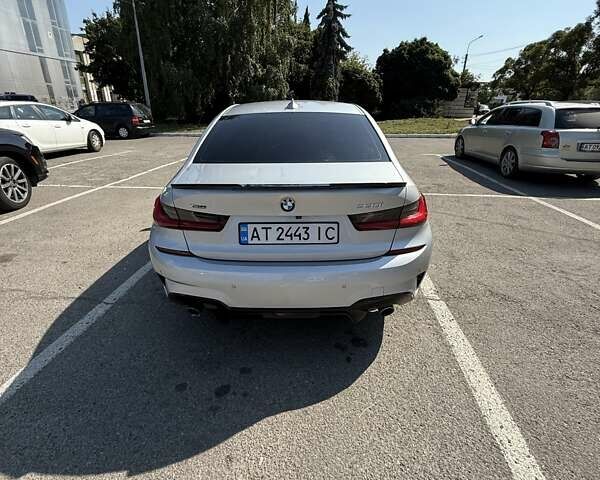 Серый БМВ 3 Серия, объемом двигателя 2 л и пробегом 50 тыс. км за 32000 $, фото 3 на Automoto.ua