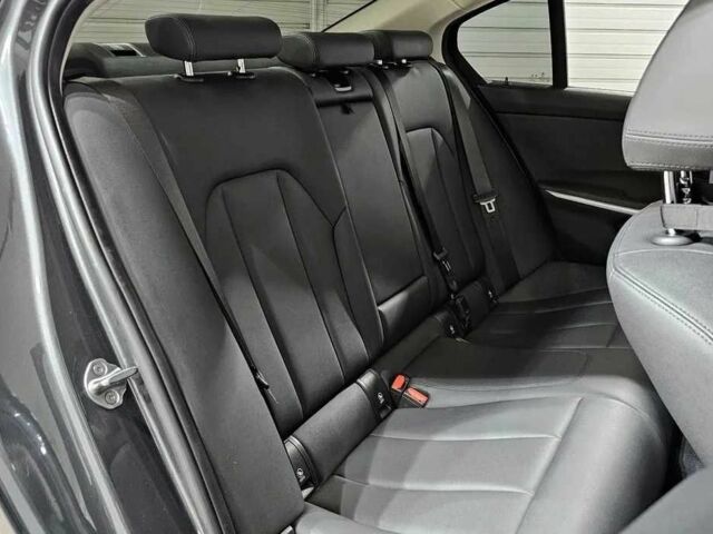 Серый БМВ 3 Серия, объемом двигателя 2 л и пробегом 95 тыс. км за 12000 $, фото 7 на Automoto.ua