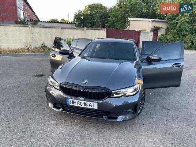 Сірий БМВ 3 Серія, об'ємом двигуна 2 л та пробігом 110 тис. км за 30000 $, фото 2 на Automoto.ua