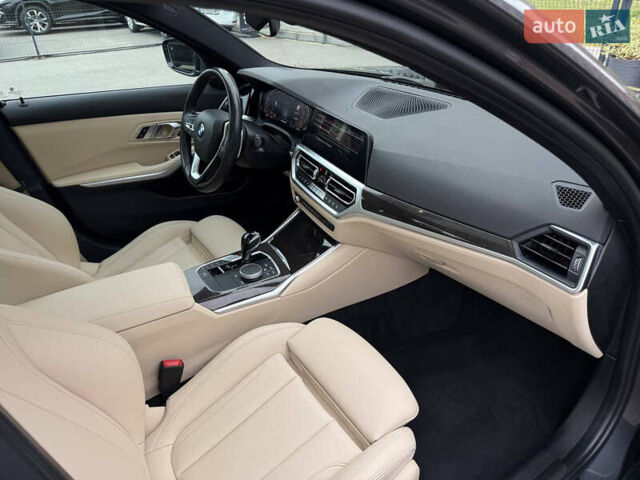 Серый БМВ 3 Серия, объемом двигателя 2 л и пробегом 106 тыс. км за 28950 $, фото 40 на Automoto.ua