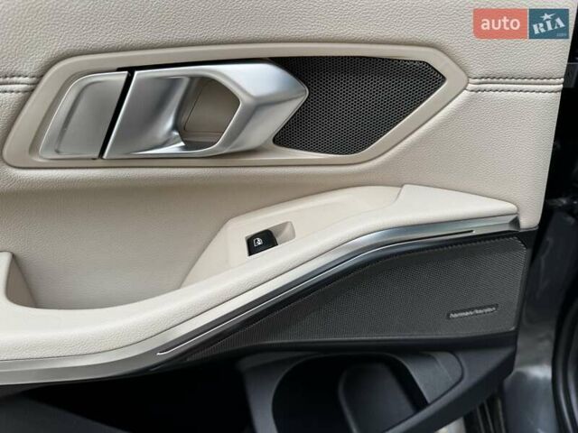 Серый БМВ 3 Серия, объемом двигателя 3 л и пробегом 105 тыс. км за 43900 $, фото 28 на Automoto.ua