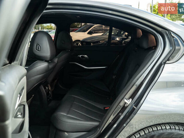 Сірий БМВ 3 Серія, об'ємом двигуна 2 л та пробігом 176 тис. км за 25900 $, фото 38 на Automoto.ua