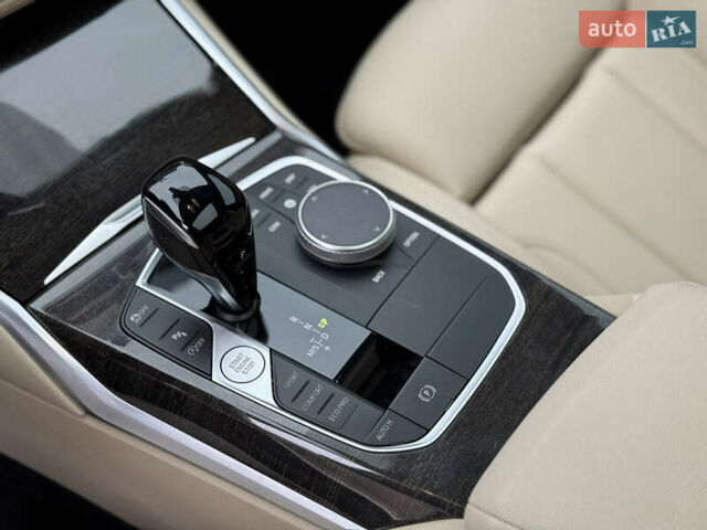 Серый БМВ 3 Серия, объемом двигателя 2 л и пробегом 106 тыс. км за 27900 $, фото 30 на Automoto.ua