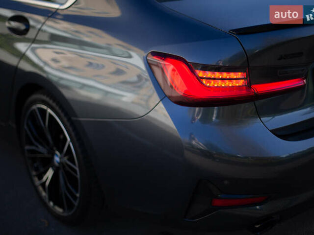 Серый БМВ 3 Серия, объемом двигателя 2 л и пробегом 162 тыс. км за 26500 $, фото 5 на Automoto.ua