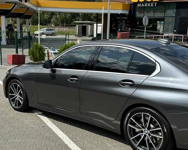 Серый БМВ 3 Серия, объемом двигателя 2 л и пробегом 49 тыс. км за 25500 $, фото 7 на Automoto.ua