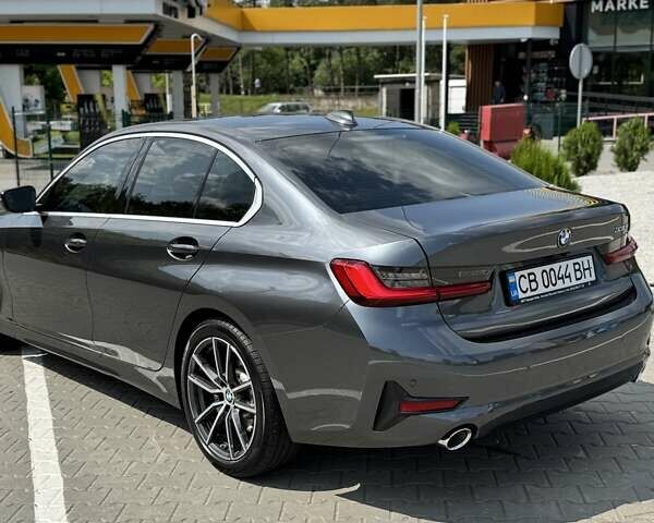 Серый БМВ 3 Серия, объемом двигателя 2 л и пробегом 49 тыс. км за 25500 $, фото 6 на Automoto.ua