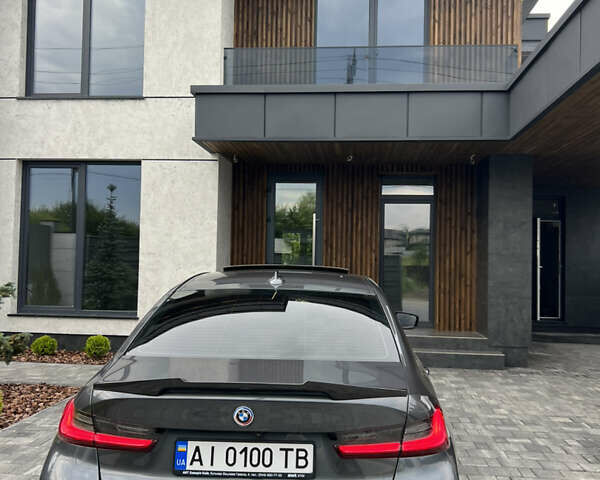 Серый БМВ 3 Серия, объемом двигателя 2 л и пробегом 50 тыс. км за 39000 $, фото 7 на Automoto.ua