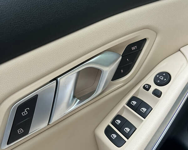 Серый БМВ 3 Серия, объемом двигателя 2 л и пробегом 82 тыс. км за 30000 $, фото 6 на Automoto.ua