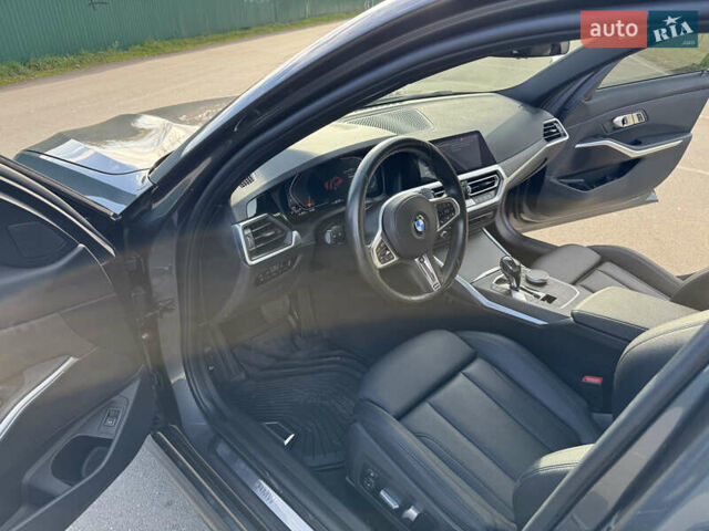 Серый БМВ 3 Серия, объемом двигателя 2 л и пробегом 65 тыс. км за 33900 $, фото 10 на Automoto.ua