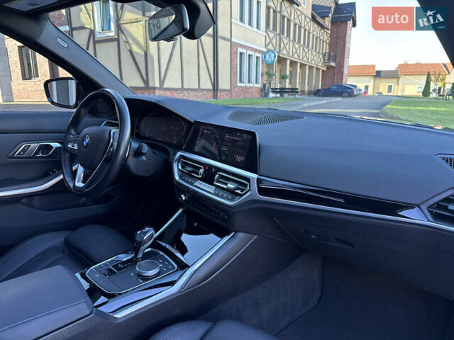 Серый БМВ 3 Серия, объемом двигателя 2 л и пробегом 140 тыс. км за 25800 $, фото 39 на Automoto.ua