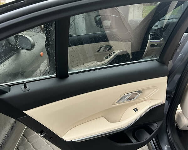 Серый БМВ 3 Серия, объемом двигателя 2 л и пробегом 82 тыс. км за 30000 $, фото 26 на Automoto.ua