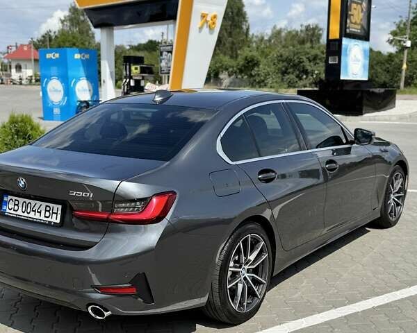 Серый БМВ 3 Серия, объемом двигателя 2 л и пробегом 49 тыс. км за 25500 $, фото 4 на Automoto.ua