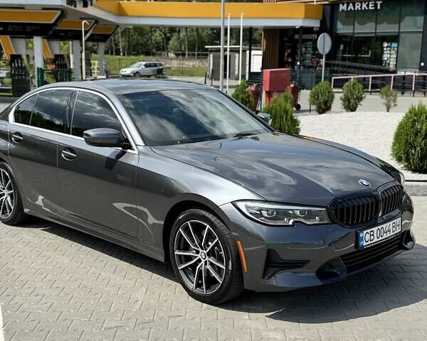 Серый БМВ 3 Серия, объемом двигателя 2 л и пробегом 49 тыс. км за 25500 $, фото 1 на Automoto.ua