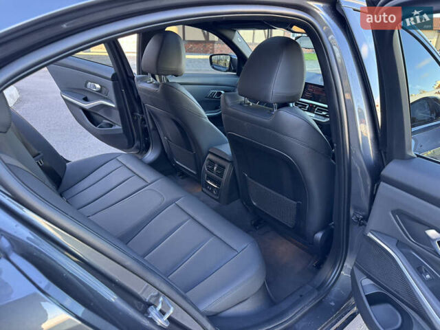 Серый БМВ 3 Серия, объемом двигателя 2 л и пробегом 140 тыс. км за 25800 $, фото 43 на Automoto.ua