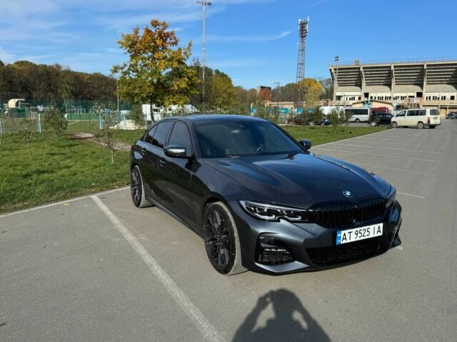 Серый БМВ 3 Серия, объемом двигателя 2 л и пробегом 65 тыс. км за 33900 $, фото 1 на Automoto.ua