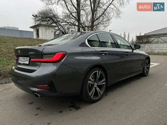 Серый БМВ 3 Серия, объемом двигателя 2 л и пробегом 79 тыс. км за 29900 $, фото 4 на Automoto.ua