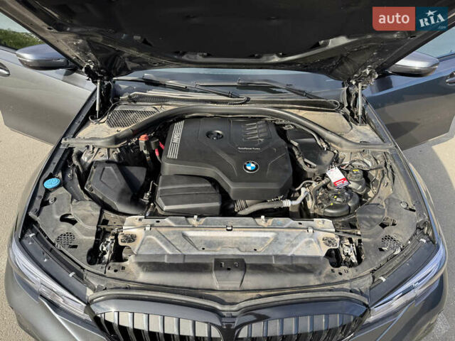 Серый БМВ 3 Серия, объемом двигателя 2 л и пробегом 65 тыс. км за 33900 $, фото 24 на Automoto.ua