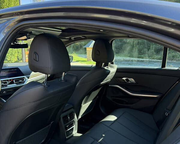 Серый БМВ 3 Серия, объемом двигателя 2 л и пробегом 109 тыс. км за 32800 $, фото 14 на Automoto.ua