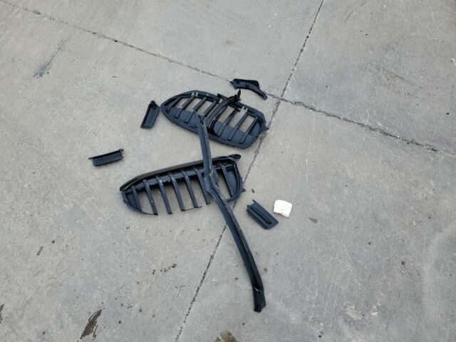 Сірий БМВ 3 Серія, об'ємом двигуна 2 л та пробігом 174 тис. км за 18600 $, фото 11 на Automoto.ua