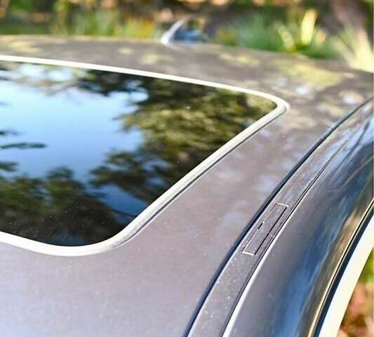 Сірий БМВ 3 Серія, об'ємом двигуна 2 л та пробігом 76 тис. км за 32200 $, фото 7 на Automoto.ua