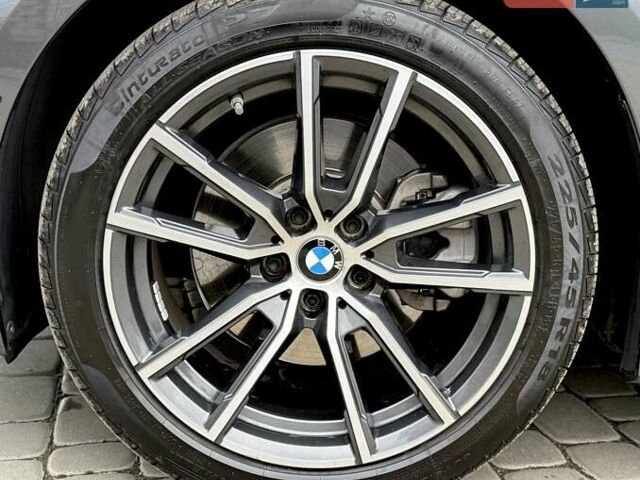 Серый БМВ 3 Серия, объемом двигателя 2 л и пробегом 67 тыс. км за 28500 $, фото 11 на Automoto.ua