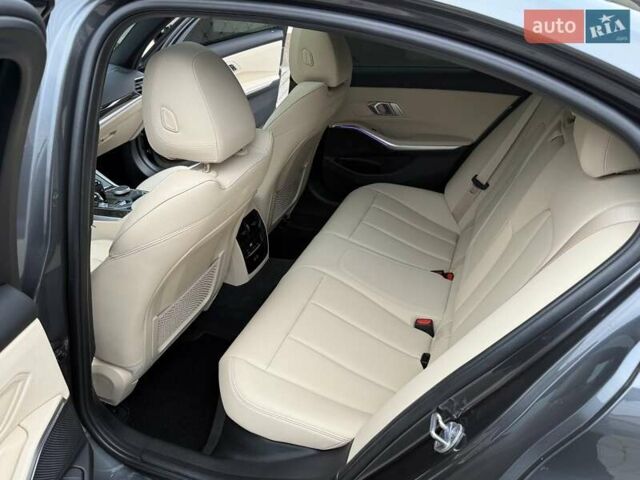 Серый БМВ 3 Серия, объемом двигателя 2 л и пробегом 67 тыс. км за 28500 $, фото 40 на Automoto.ua