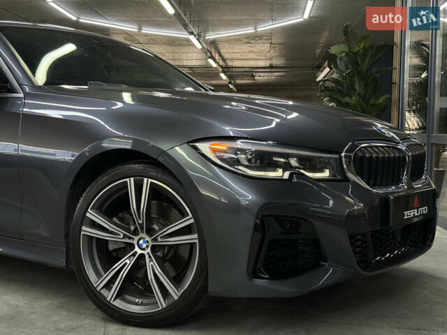 Серый БМВ 3 Серия, объемом двигателя 2 л и пробегом 120 тыс. км за 28900 $, фото 3 на Automoto.ua