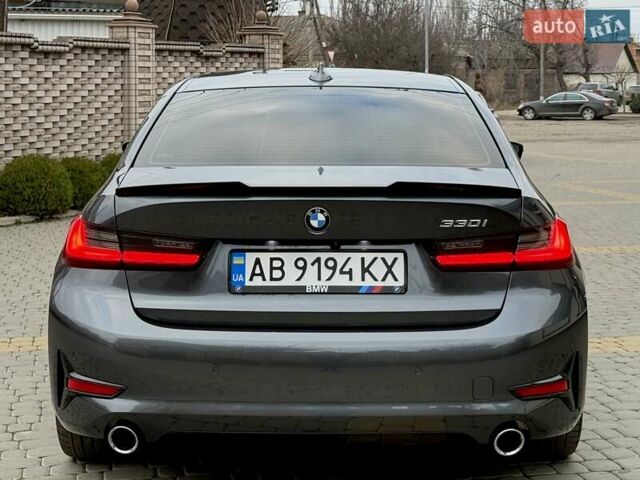 Серый БМВ 3 Серия, объемом двигателя 2 л и пробегом 67 тыс. км за 28500 $, фото 5 на Automoto.ua