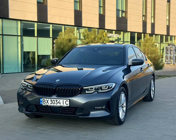БМВ 3 Серія 2021 у Хмельницькому на Automoto.ua Сірий БМВ 3 Серія, об'ємом двигуна 2 л та пробігом 198 тис. км за 26500 $, фото 2 на Automoto.ua