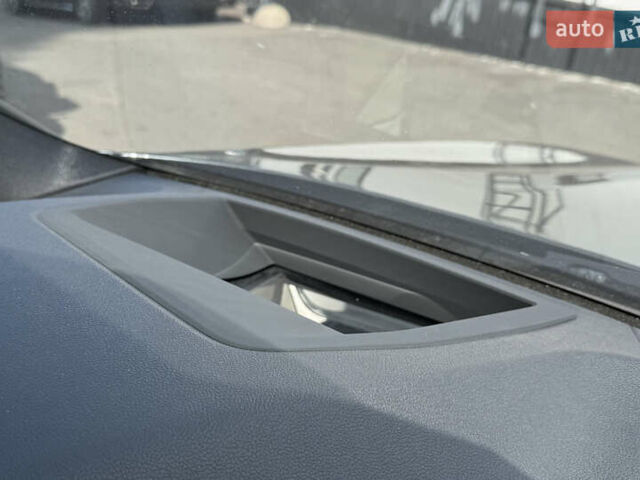 Сірий БМВ 3 Серія, об'ємом двигуна 3 л та пробігом 55 тис. км за 45000 $, фото 18 на Automoto.ua