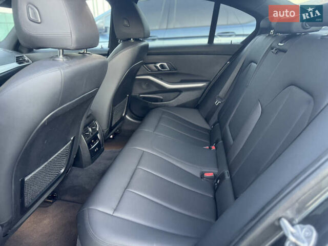 БМВ 3 Серія 2021 у Хмельницькому на Automoto.ua Сірий БМВ 3 Серія, об'ємом двигуна 2 л та пробігом 198 тис. км за 26500 $, фото 19 на Automoto.ua