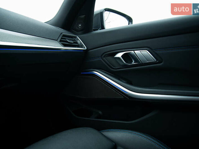 Серый БМВ 3 Серия, объемом двигателя 3 л и пробегом 49 тыс. км за 59000 $, фото 19 на Automoto.ua