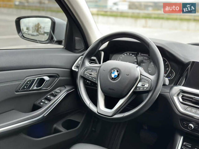 Сірий БМВ 3 Серія, об'ємом двигуна 2 л та пробігом 69 тис. км за 30700 $, фото 27 на Automoto.ua